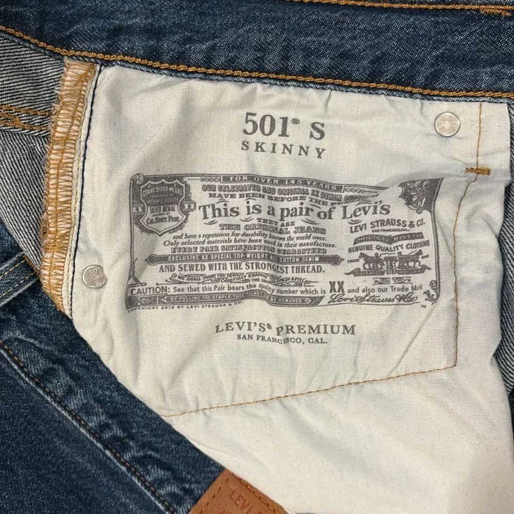 Levi's 501 Skinny size 32x28 - Picture 4 of 4
